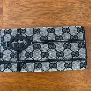 Fake Gucci wallet